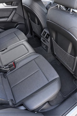 Audi Q5 black line