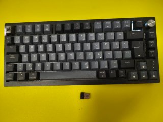 Corsair K65 PLUS Inalámbrico 75% Mecánico 004F1D