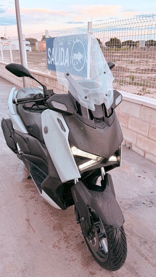 Yamaha XMAX 125 Tech MAX 2025