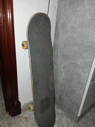 Skate con ruedas