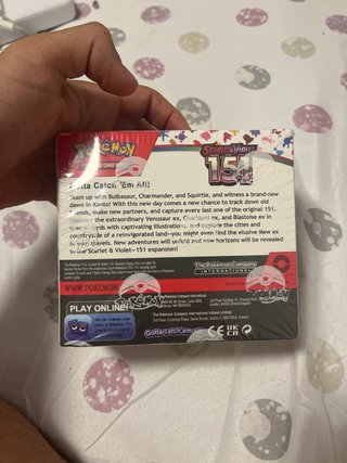 Caja Pokémon Mew