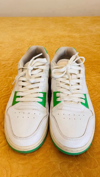 Zapatillas Zara Talla 42 Blancas y Verdes