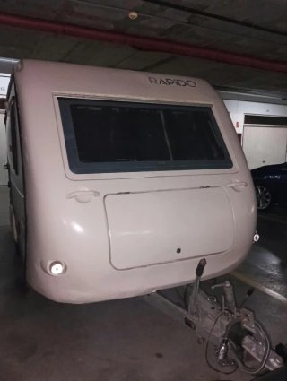 Caravana Rapido Club , con techo elevable.