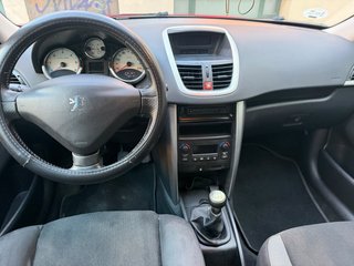 Peugeot 207 2007