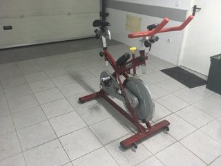 Bicicleta Estática BH Fitness SB2