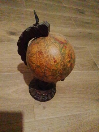 Globo terráqueo decorativo