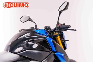 SUZUKI GSX S 750