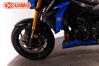 SUZUKI GSX S 750