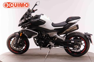 CFMOTO 800 NK