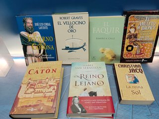 Lote. 7 novelas Históricas, diferentes editoriales