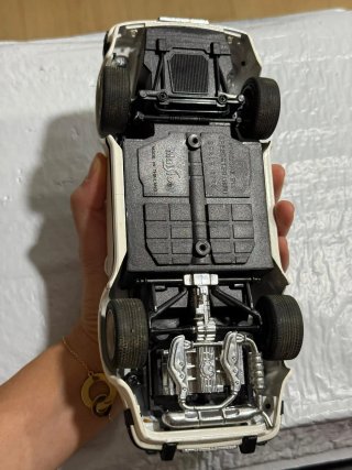 Porsche 911 Speedster (1989) – Maisto 1:18