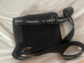 Bolso bandolera Valentino negro