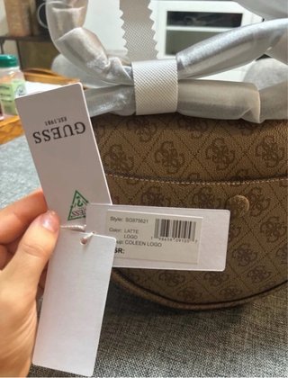 Bolso Guess Beige