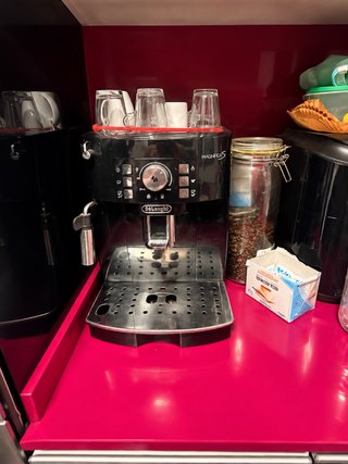 Cafetera DeLonghi Magnifica S Súper Automática