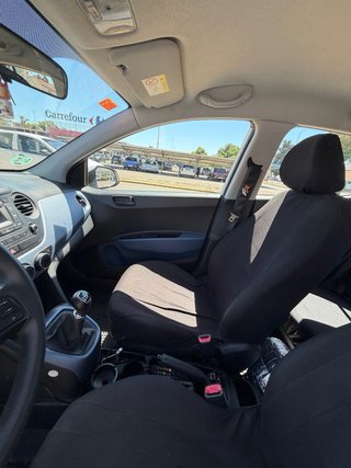 Hyundai i10 essence 66cv - 105.000 km