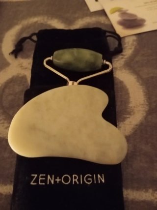 Rodillo facial ZEN+ORIGIN jade de Australia