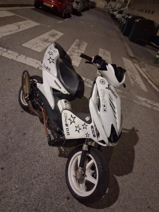 Yamaha Aerox Scooter Blanco    Solo esta semana!!