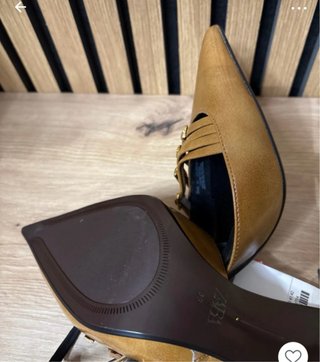 Zapatos Zara tacón marrón tiras hebilla