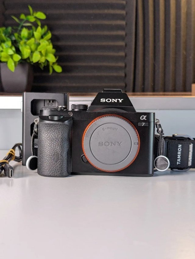 Cámara Sony Alpha 7 | 6900 Disparos