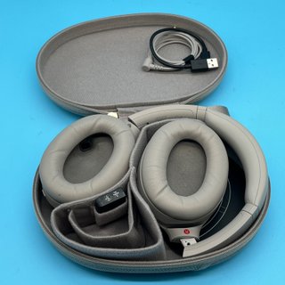 - Sony WH1000XM4 auriculares inalámbricos