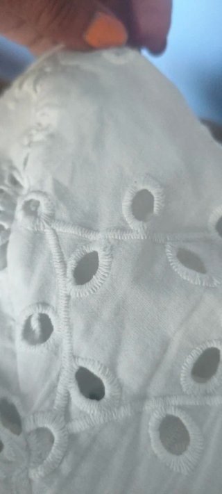 Camisa blanca Zara bordada manga larga