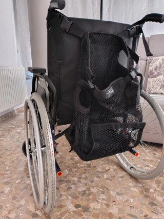 Mochila para oxígeno en silla de ruedas