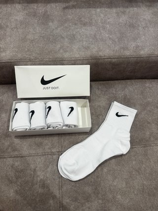 Calcetines Nike 5 pares nuevos talla 38-42