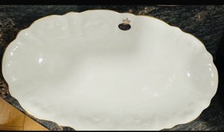 Vajilla porcelana blanca detalles dorados