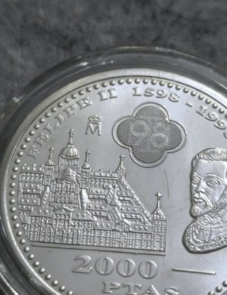 Plata. España 1998. 2000 Pesetas.