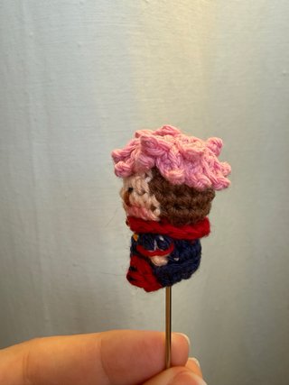 Mini amigurumi Itadori Yuji - Jujutsu Kaisen
