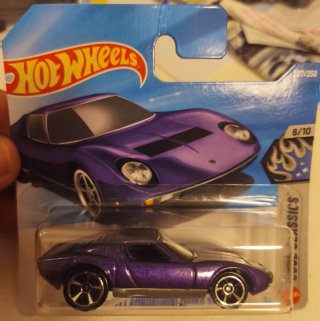 Hot Wheels Lamborghini Miura Morado