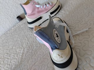 Converse rosas y blancas