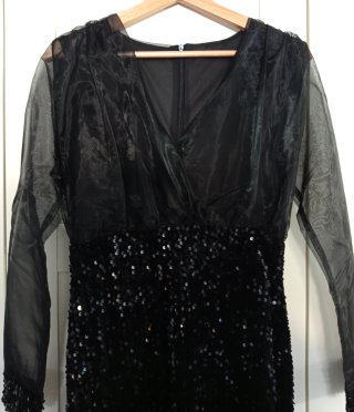 Abito da sera con paillettes nero