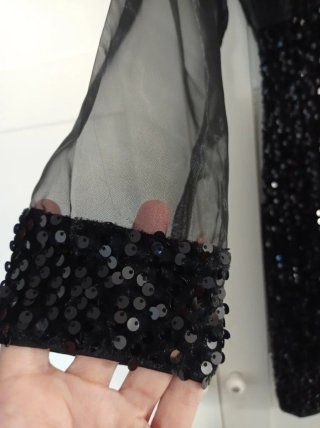 Abito da sera con paillettes nero