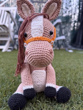 Caballo de ganchillo hecho a mano