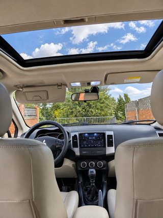 Mitsubishi Outlander 2008 - 7 Plazas