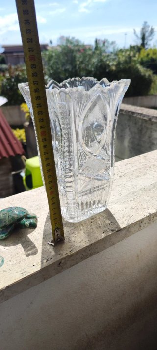 Vasi in cristallo trasparente