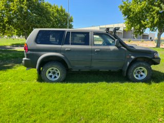 Mitsubishi montero sport 2003