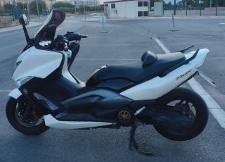 Yamaha T max 500