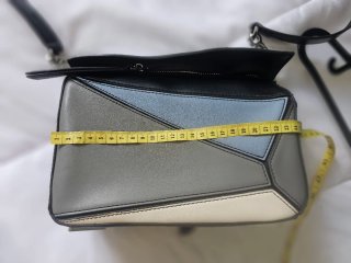 Bolso puzzle Loewe Negro y Gris