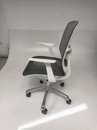 Silla de oficina ergonómica