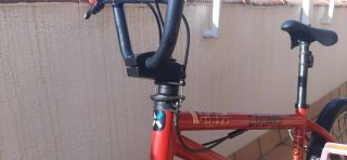 Bicicleta BMX Roja