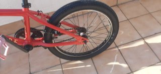 Bicicleta BMX Roja