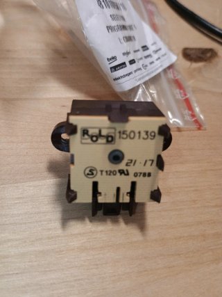 Selector Horno C00480718 Nuevo