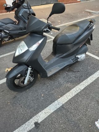 Honda dylan 125