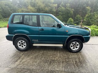 Nissan Terrano II