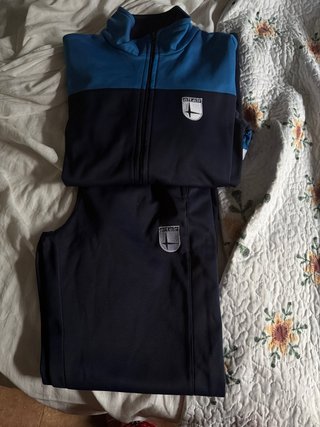 Chándal Altair azul y negro