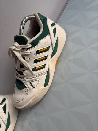 Zapatillas Adidas Blancas y Verdes