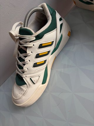 Zapatillas Adidas Blancas y Verdes