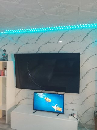 TV LG 75 Pantalla Rota para piezas o para arreglar